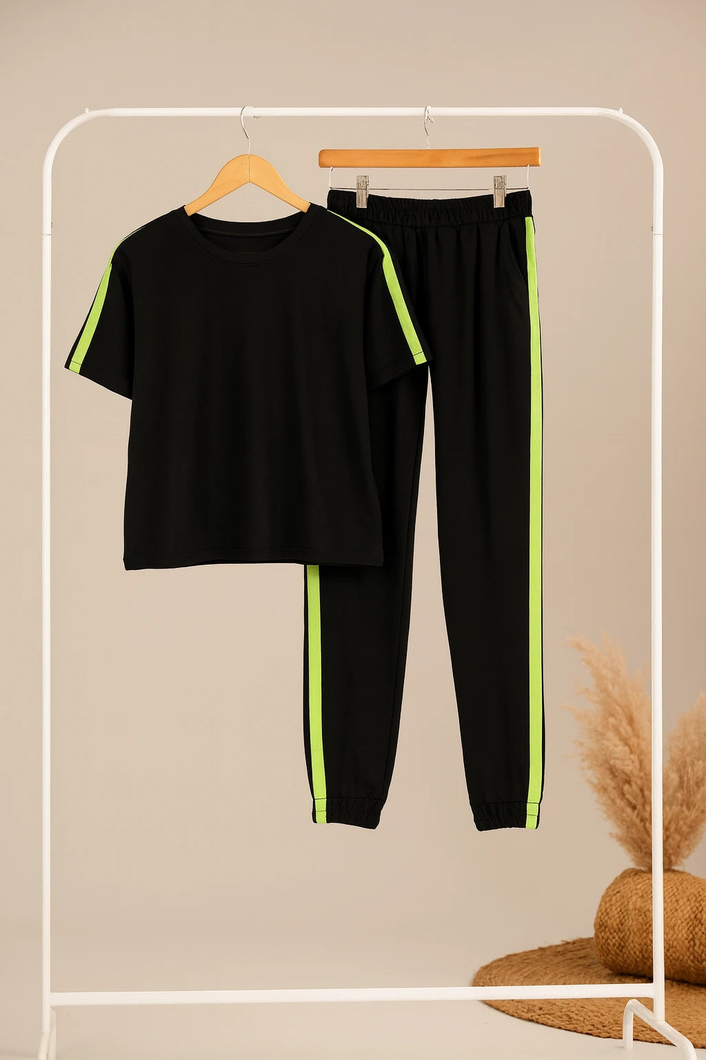 GREEN BLACK GYM SUIT