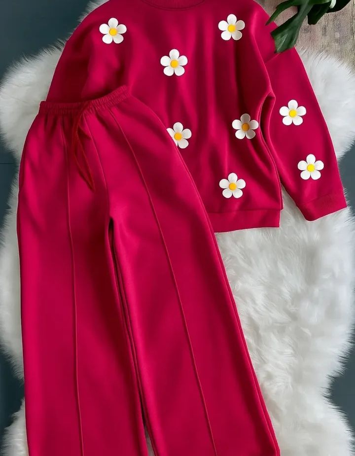 Daisy Print Sweatshirt and Pants Set red